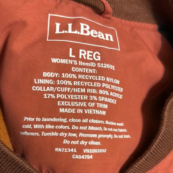 L.L. Bean Women’s Jacket L - Picture 3 of 4